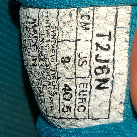 ASICS - Picture 8 of 8